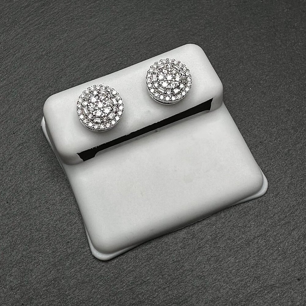 0.82 CT VVS Moissanite 925 Silver Round & Baguette Cluster Earring Studs 10mm